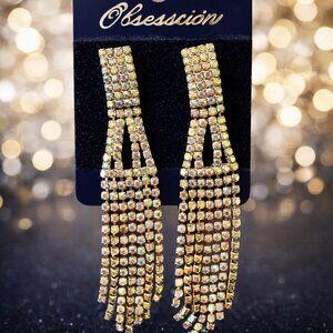 -NWT White Rhinestone Chandelier Tassel Earrings silver still on card